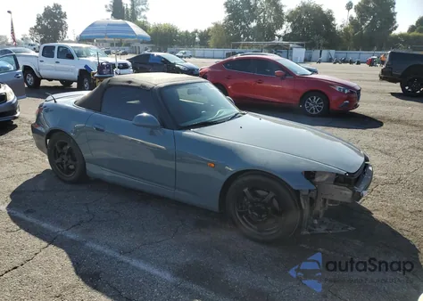 2001 Honda S2000 z USA, uszkodzony, nr VIN JHMAP11411T005682